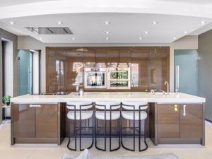 Photo 32- click for photo gallery